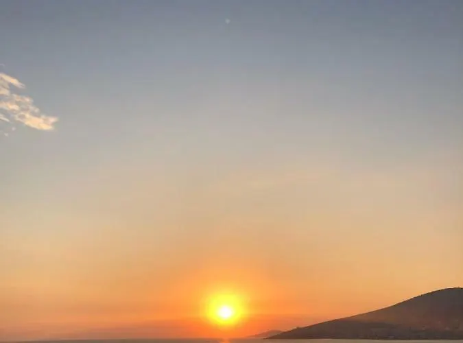 Sole Hotell Sarandë