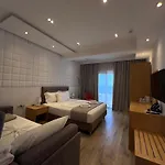 Ξενοδοχείο Sole 4*